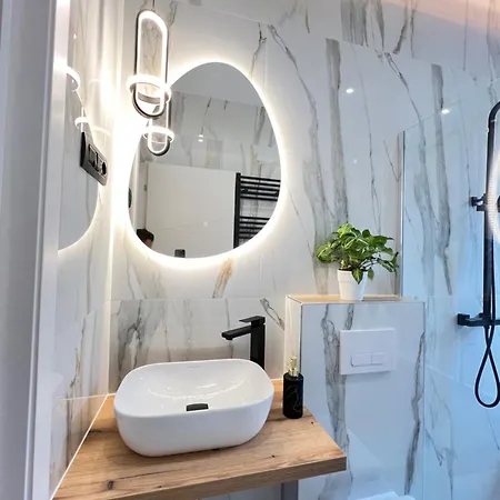 Milan Boutique 아파트 *